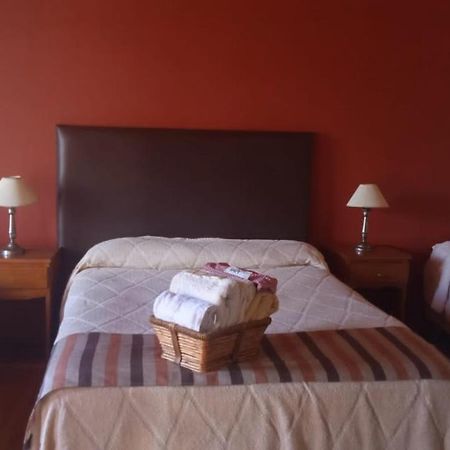 Colonial Colon Hotel Exterior photo